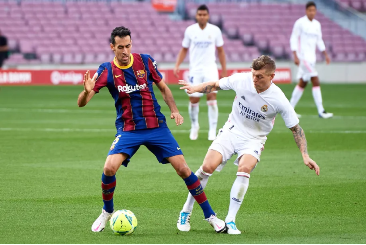 “El Clasico” i parë i sezonit, zbulohet ora dhe data kur do të luhet