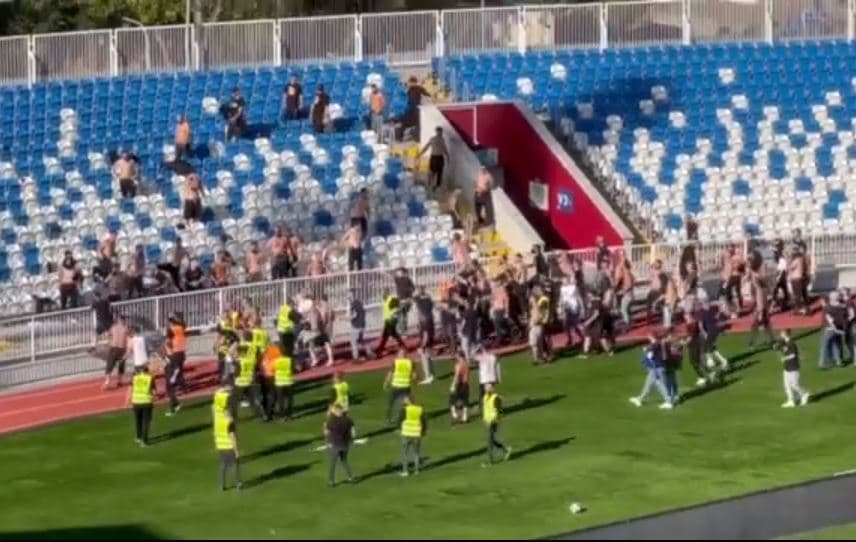 Derbi në "Fadil Vokrri", sherr mes tifozëve të Dritës dhe Gjilanit (VIDEO)