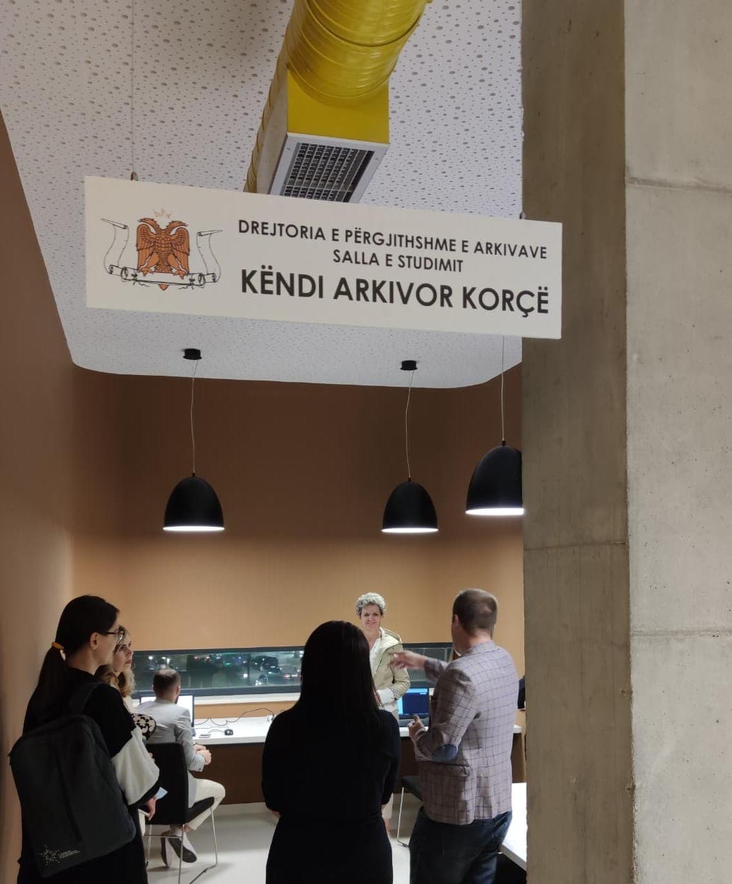 Drejtoria e Arkivave hap “Këndin Arkivor” edhe në Korçë
