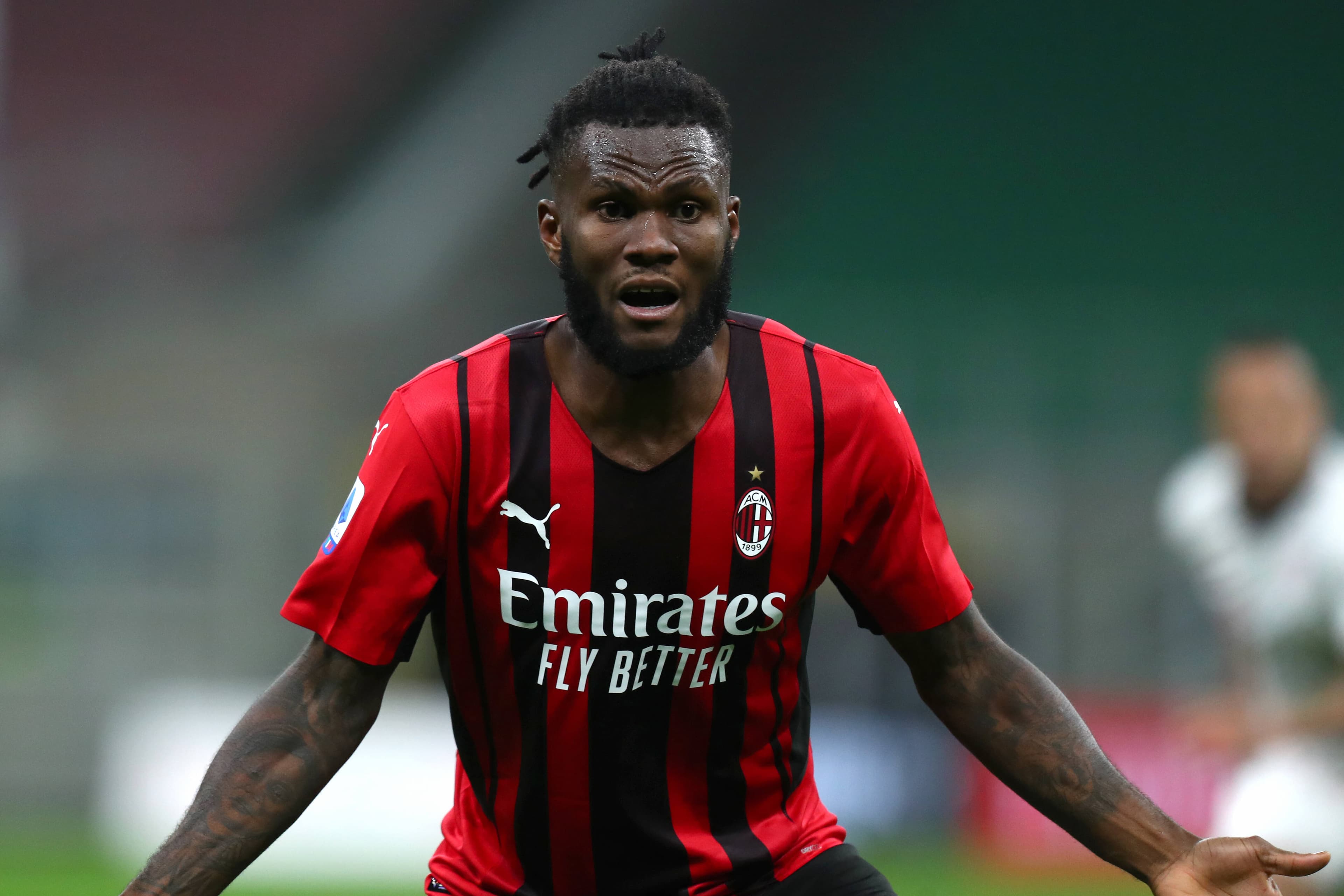 Kessie prioritet për Parisin