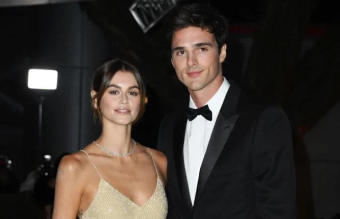 Kaia Gerber dhe Jacob Elordi bëjnë daljen e parë publike si çift (FOTO)