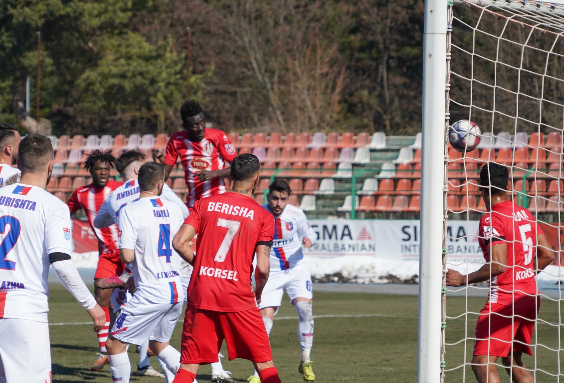 Spikat derbi i kryeqytetit, java e katërt e Superiores luhet në 3 ditë