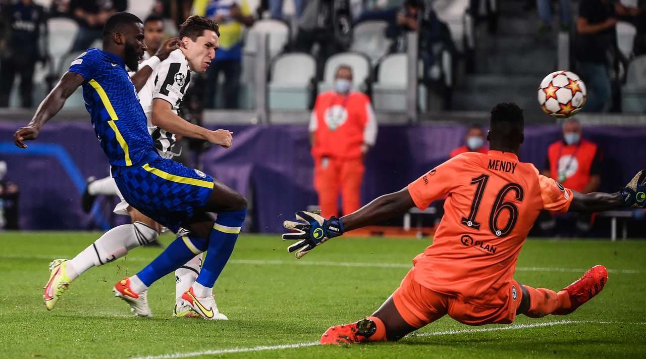 Benfica turpëron Barcelonën, Juventusi triumfon ndaj Chelsea (VIDEO)