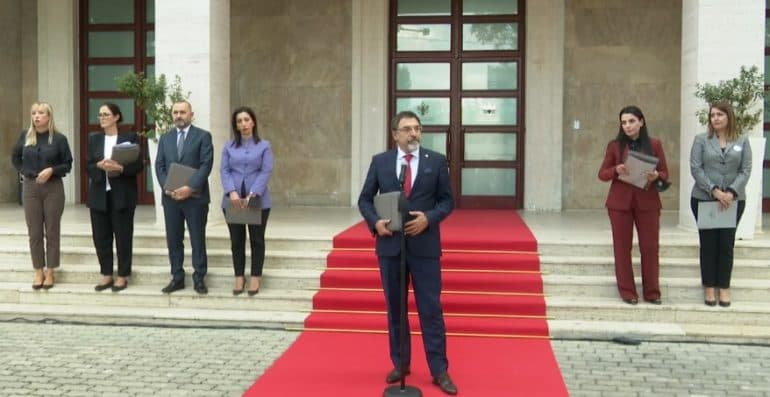 Saimir Hoxha "Dëshmor i Atdheut", Çuçi: Trajtim financiar familjarëve
