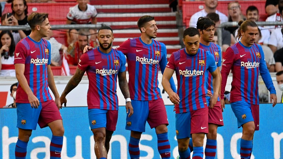 Tre kandidatët për mesfushën e Barcelonës