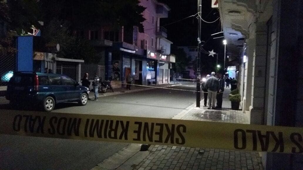 Atentat në Elbasan, vriten dy persona (EMRAT)