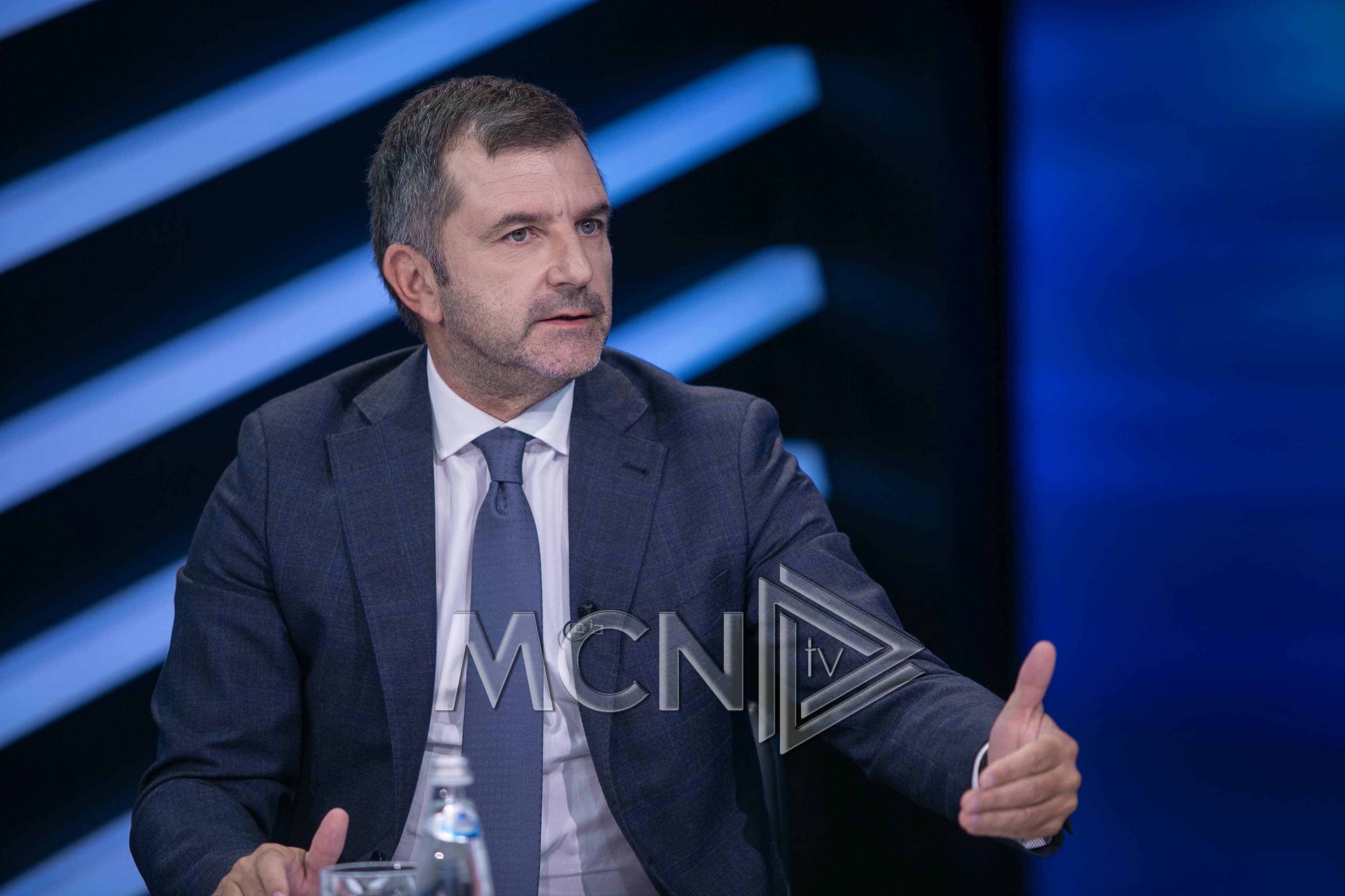 Përjashtimi i Berishës, Bushati: Basha si një njeri i kapur prej veshi