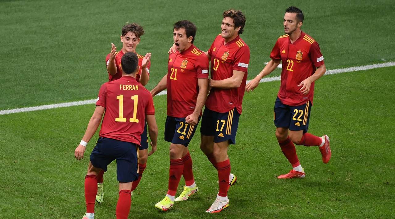 Italia nuk është më e pathyeshme, Spanja hakmerret dhe fluturon në finale (VIDEO)