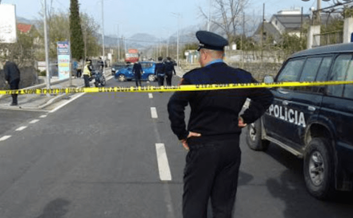 Makina përplas dy vëllezërit e mitur në Divjakë