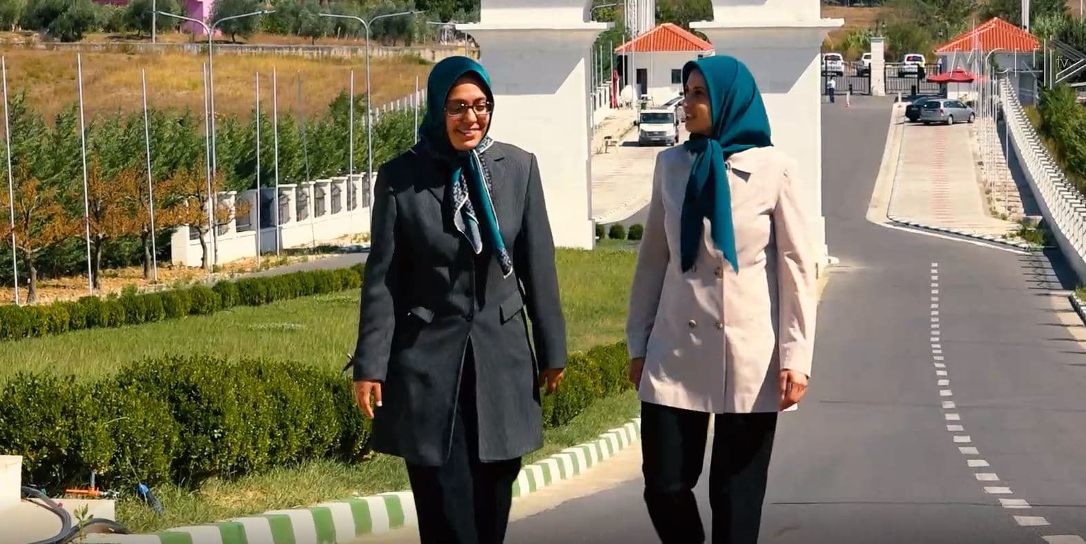 Të ngujuar në Shqipëri/ Jetesa e muxhahedinëve në kampin e Manzës (VIDEO)