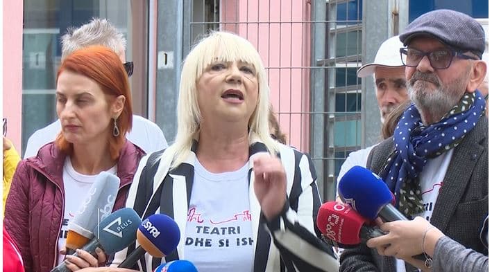 Aleanca për Teatrin: Të shkarkohet Kraja  (VIDEO)