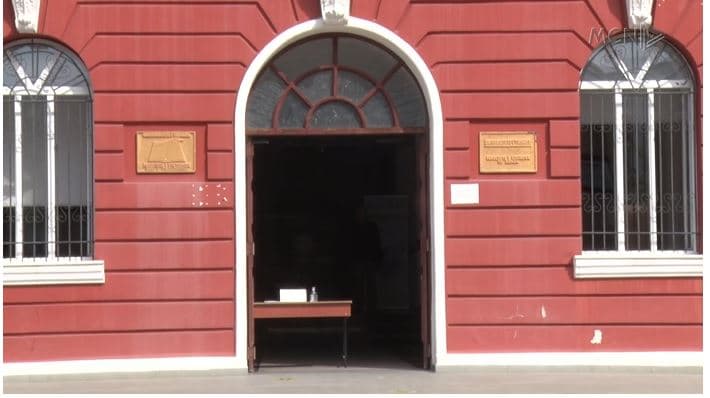 Prag viti akademik, studentët nuk vaksinohen (VIDEO)
