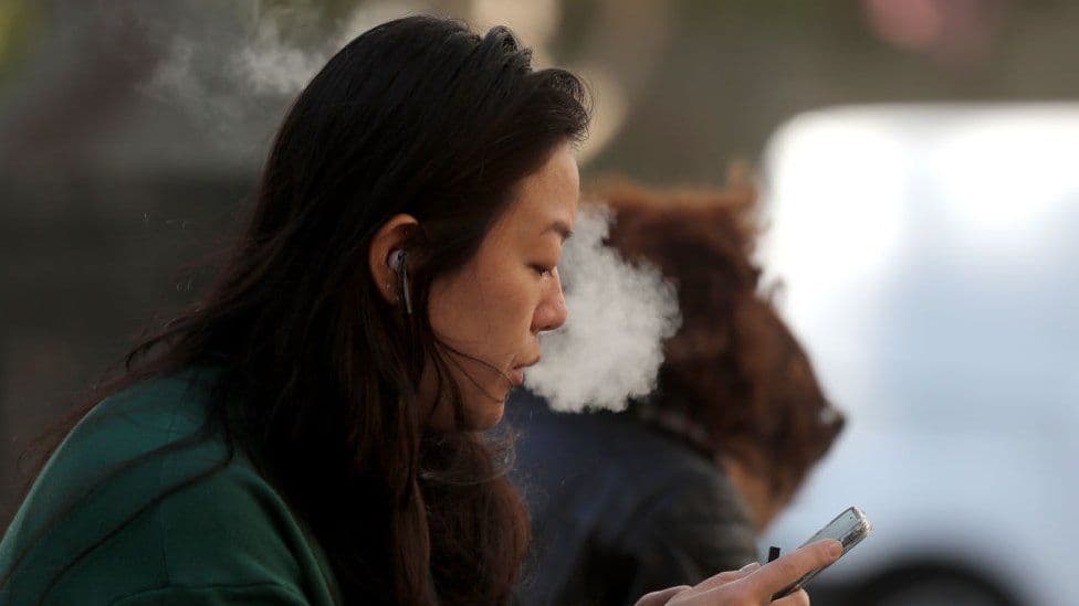 FDA miraton cigaren elektronike në SHBA për herë të parë