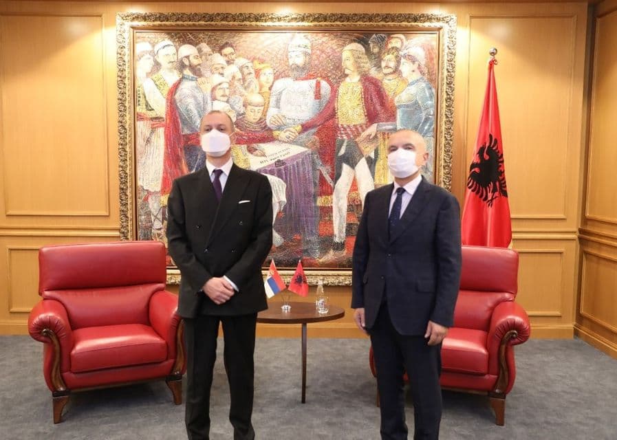 Meta pret ambasadorin e ri të Serbisë: Dialogu Kosovë-Serbi me rëndësi për perspektivën evropiane të rajonit