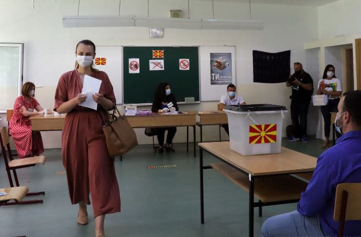  Zgjedhjet lokale në Maqedoni të Veriut/ Qytetarët zgjedhin krerët e 80 komunave dhe qytetin e Shkupit