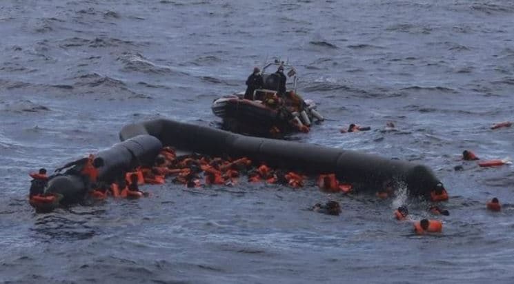 Përmbytet anija me emigrantë, 4 viktima dhe 19 të humbur