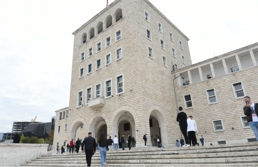 PD: Po braktiset arsimi i lartë, rreth 20 mijë studentë më pak në universitete