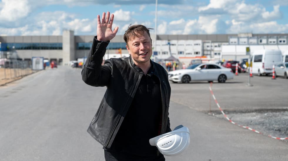 Elon Musk mund të bëhet trilionari i parë në botë