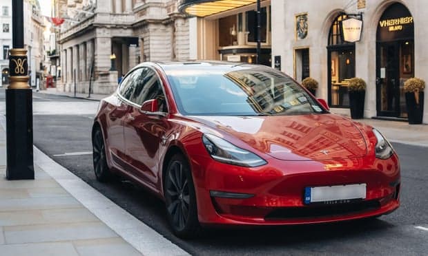 Tesla Model 3 bëhet makina e parë elektrike që kryeson tabelën e shitjeve mujore në Evropë