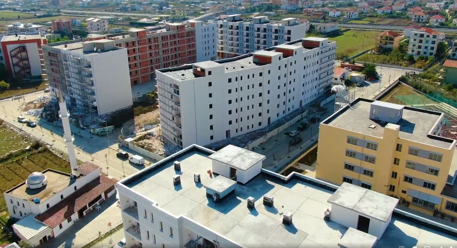     Rama për rindërtimin në Kavajë: Për pak hapen dyert për 359 familje të prekura nga tërmeti