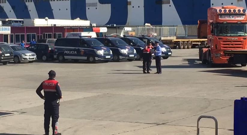    Qarkullonin me viza false/ Arrestohen katër shtetas të huaj në Portin e Durrësit