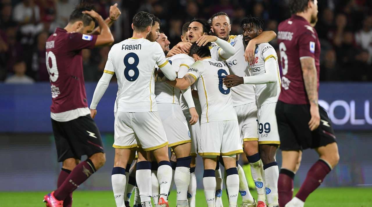 Napoli regjistron fitoren e radhës, por humb liderin e mbrojtjes (VIDEO)
