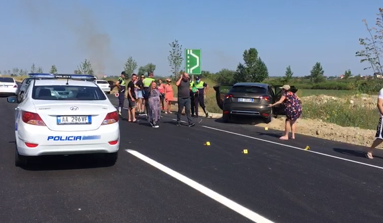 “Range Rover” përplaset me kamionin në bypass-in e Fierit, një i plagosur