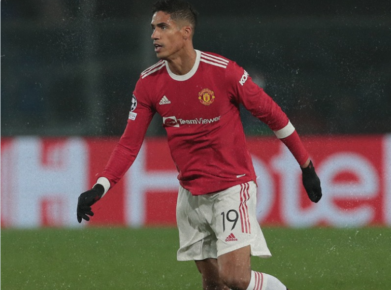 Manchester United humb mbrojtësin për një muaj