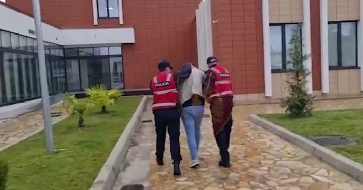 U kapën me 96 kg kanabis në furgon, vihen në pranga 4 trafikantët në Shkodër