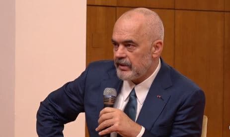 “Djegia e flamujve shqiptarë para nisjes së Open Balkan”, Rama: Çdo vend ka kokëboshët e vet