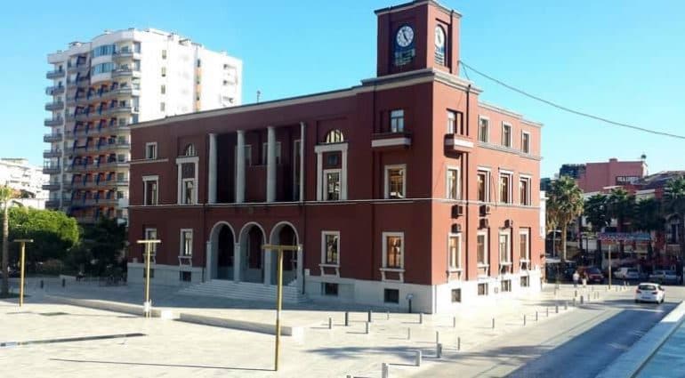 Shkarkohet nga detyra nënkryetari i bashkisë Durrës, Arbër Braho