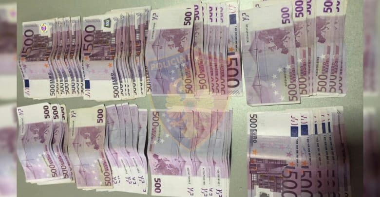 Sekuestrohen mbi 66 mijë euro në Portin e Durrësit, arrestohen 2 persona