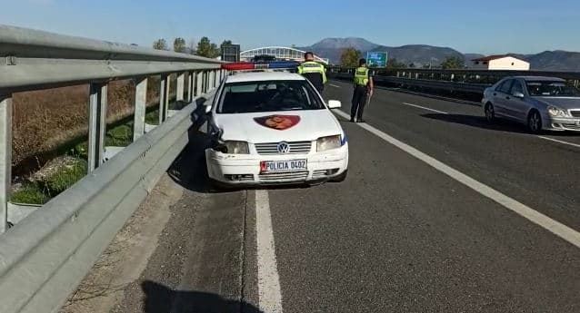Aksident në aksin Lezhë-Mamurras, plagoset punonjësi i policisë