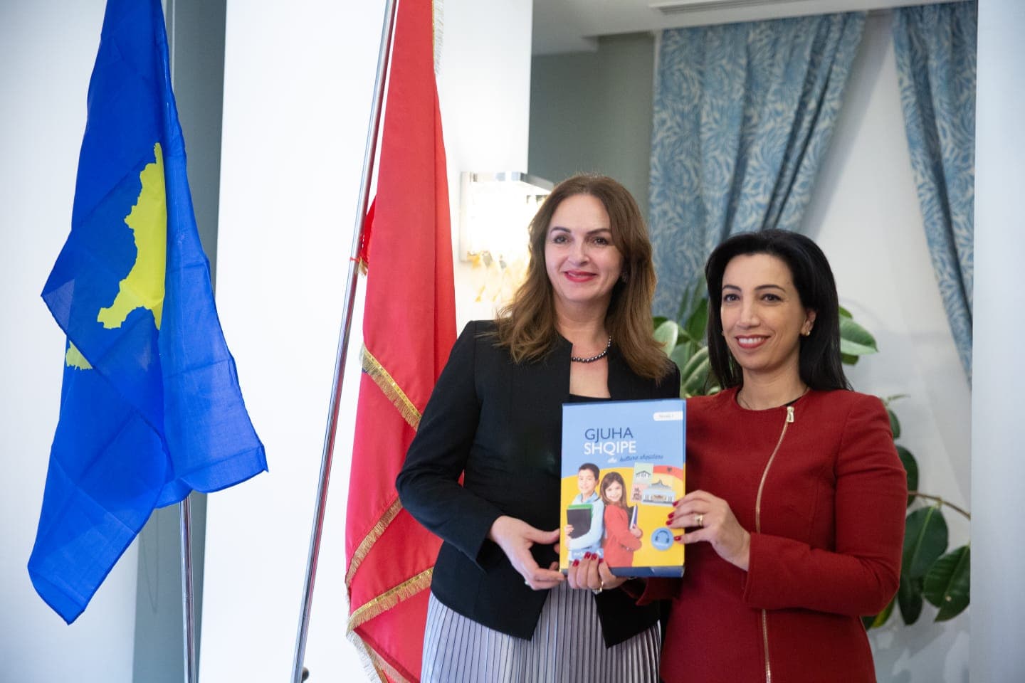Diaspora me një tekst të përbashkët për mësimin e gjuhës shqipe