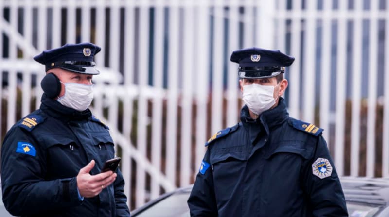U përfshinë në fushatë politike/ Pezullohen nga detyra dy policë në Kosovë