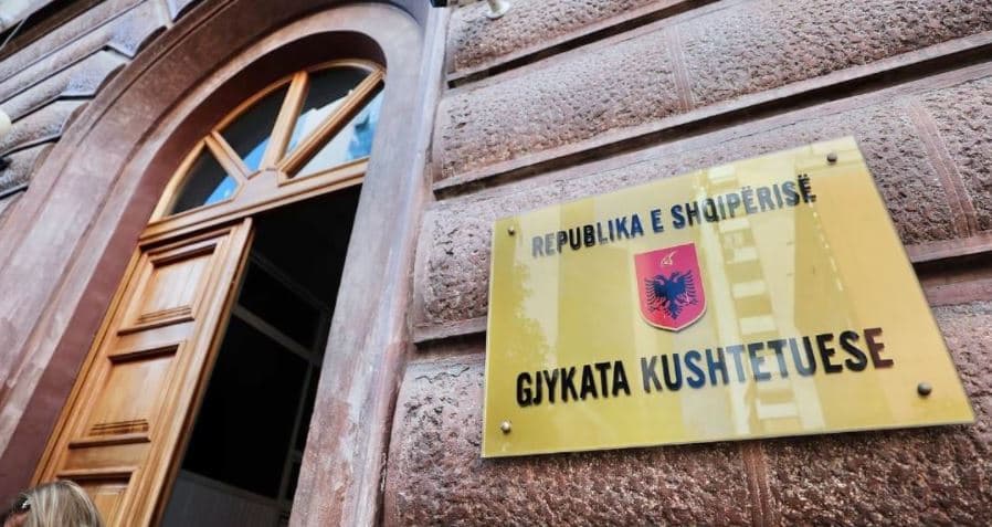          Vakancat në Kushtetuese/ Gjykata e Lartë hap garën për aplikim