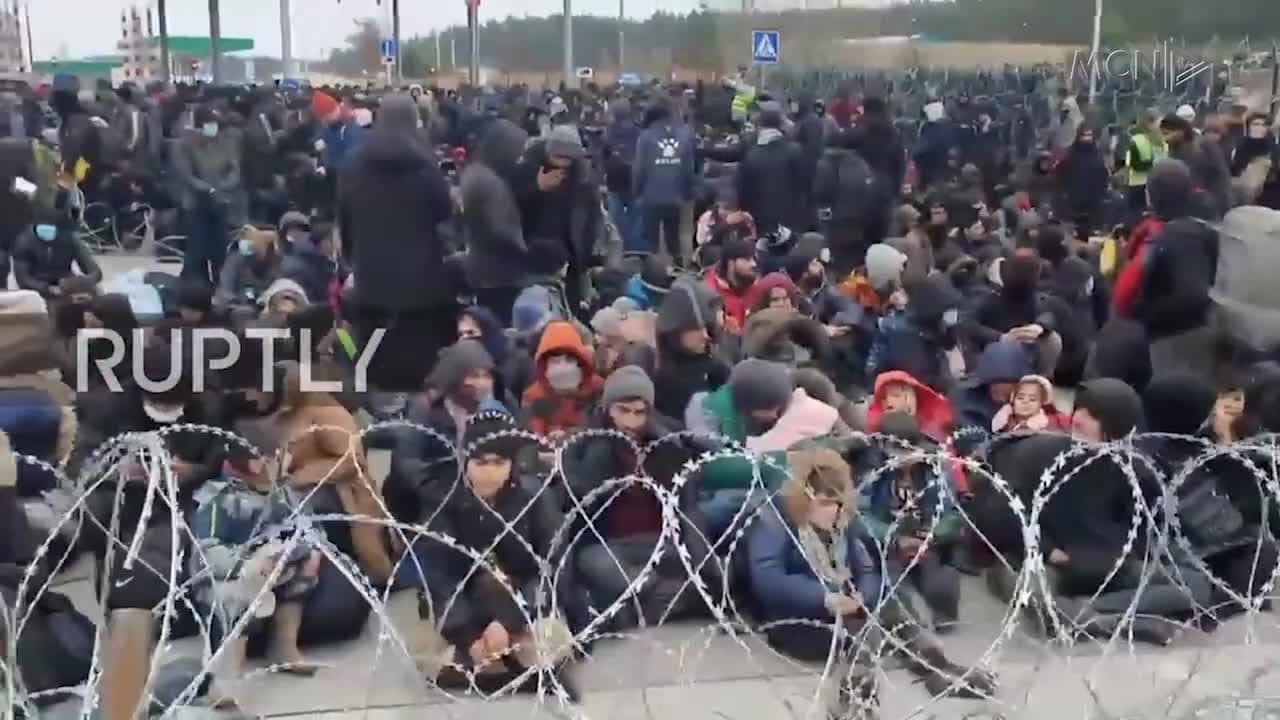 Poloni-Bjellorusi, përplasje për emigrantët (VIDEO)