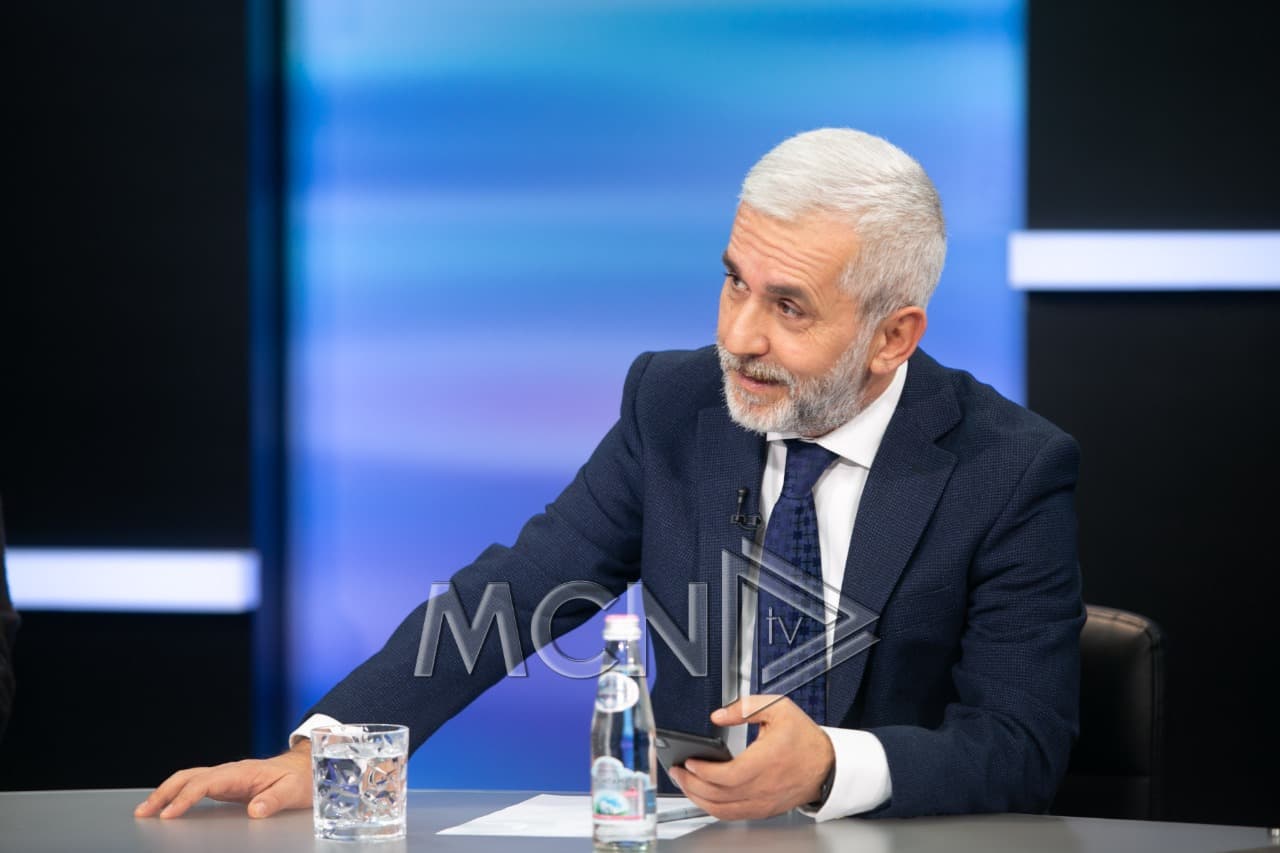 Babaramo: Më 11 dhjetor, Berisha do të përjashtojë Bashën; më 18 dhjetor- Basha do të përjashtojë Berishën