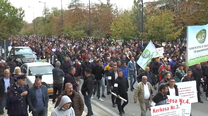Krifca reagon për protestën e fermerëve (VIDEO)