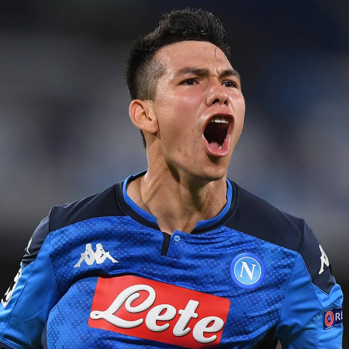 Inter dhe Manchester United luftë për Lozano