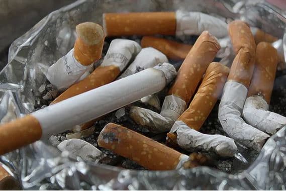 Lënia e duhanit në këtë moshë ul rrezikun e vdekjes nga kanceri
