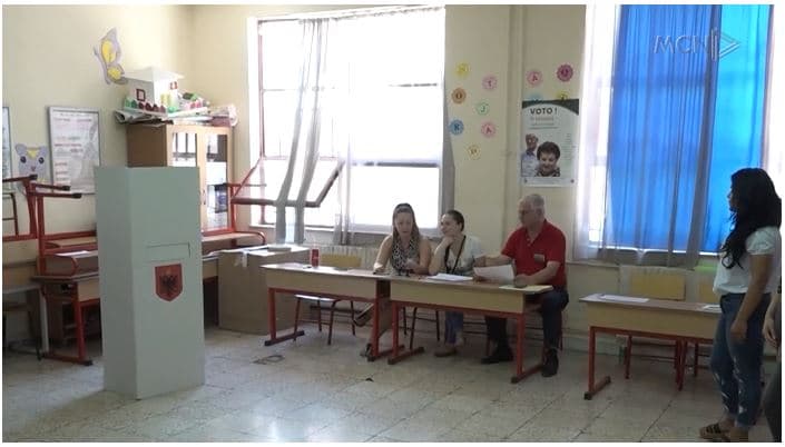 Bllokohet hetimi i zgjedhjeve të 25 prillit (VIDEO)