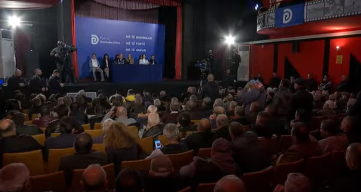 Berisha takon demokratët në Kuçovë
