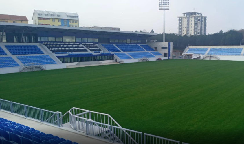 Stadiumi “Zeqir Ymeri” nuk është ende gati, Kukësi pret Egnatian në Laç
