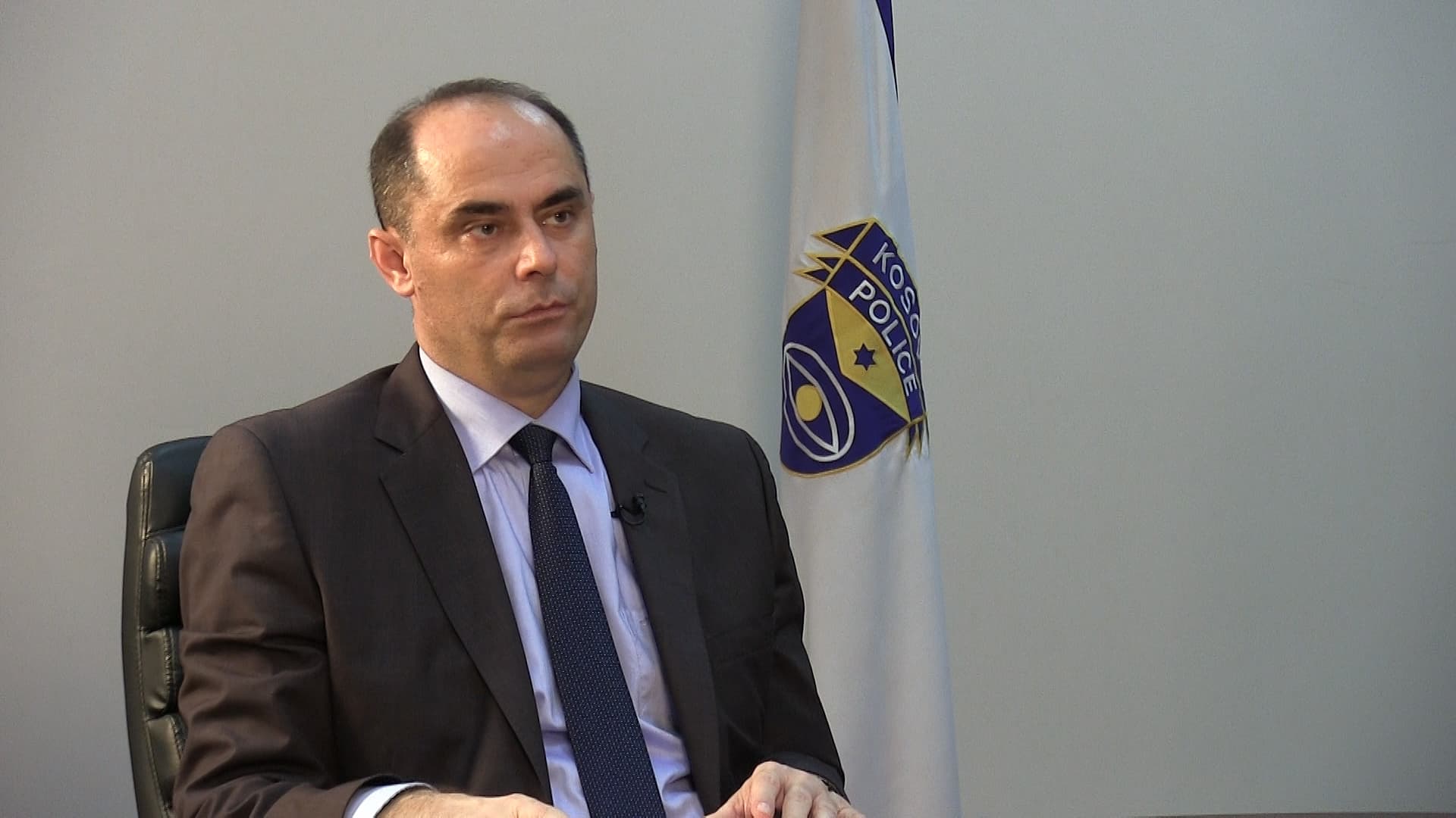 Sulmi ndaj autobusit me nxënës, drejtori i Policisë së Kosovës: Ka disa pista ku po hetohet