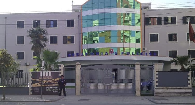 Dyshohet se abuzoi seksualisht me mbesën e tij, arrestohet 50-vjeçari në Durrës