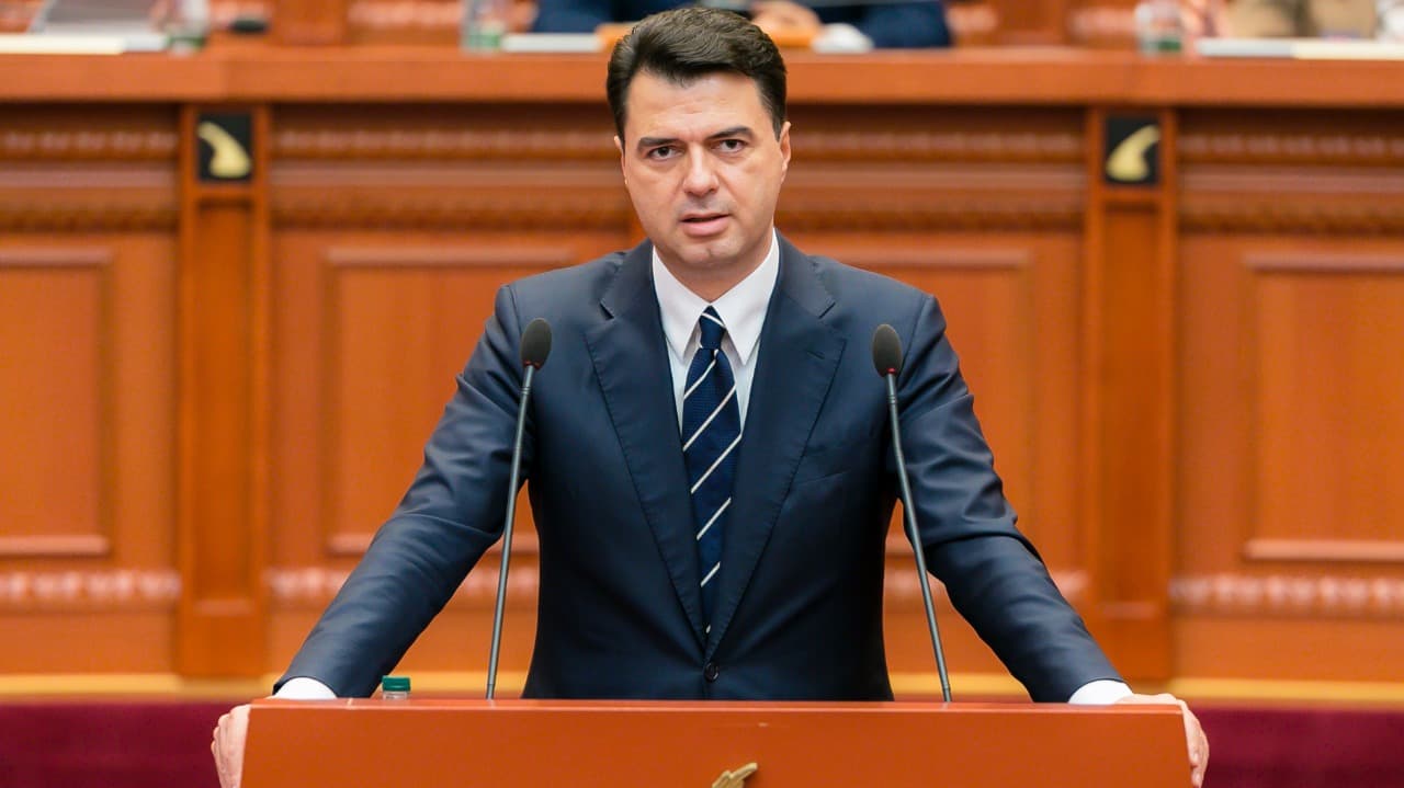 Basha: Asnjë trillim dhe mashtrim nuk ia zgjidh hallin Sali Berishës, beteja e tij është për interesa personale
