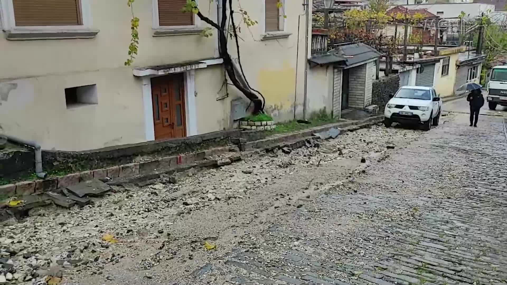 UKT prish kalldrëmin e Gjirokastrës (VIDEO)