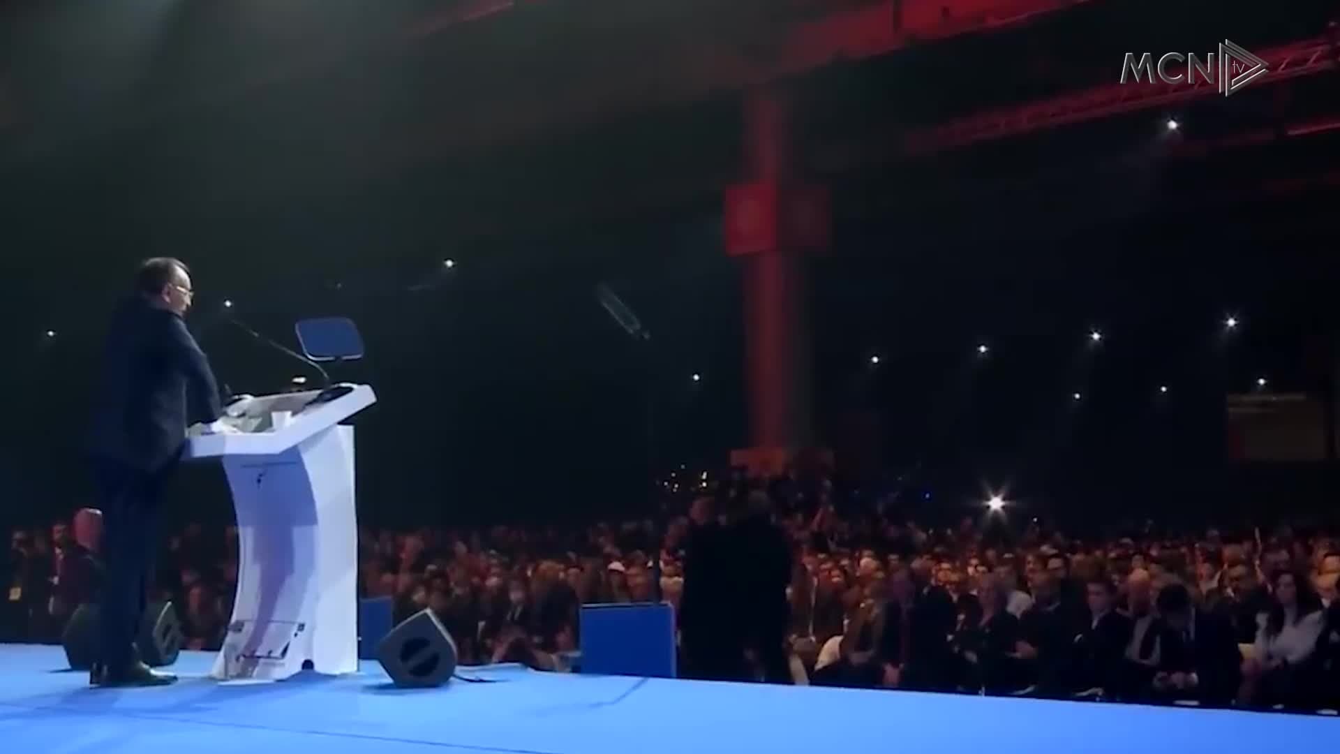 Sulmohet kandidati i të djathtës në Francë (VIDEO)