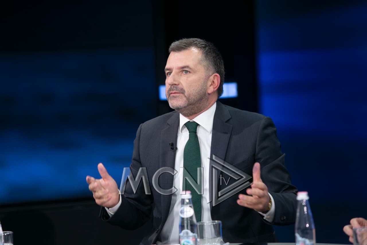 Bushati: Berisha ka shumicën, nga ana tjetër ka një pakicë që merret me presjet